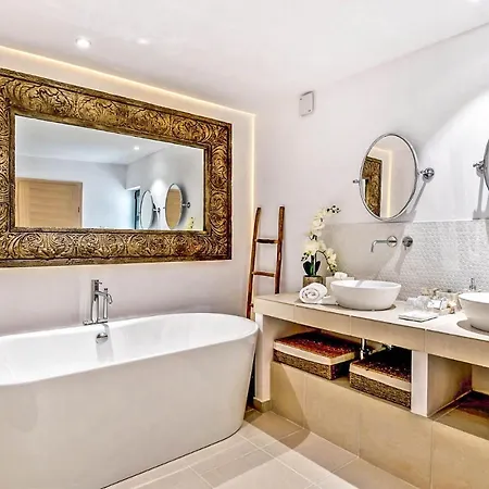 Vrbovica Sleeps 10 With Pool Air Con And Wifi * Korcula Town