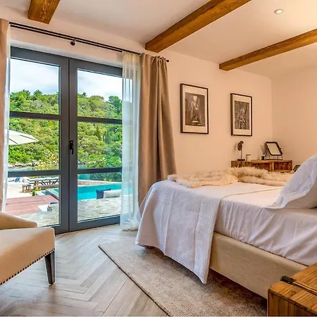 Vrbovica Sleeps 10 With Pool Air Con And Wifi Korčula