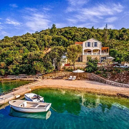 Villa Vrbovica Sleeps 10 With Pool Air Con And Wifi *
